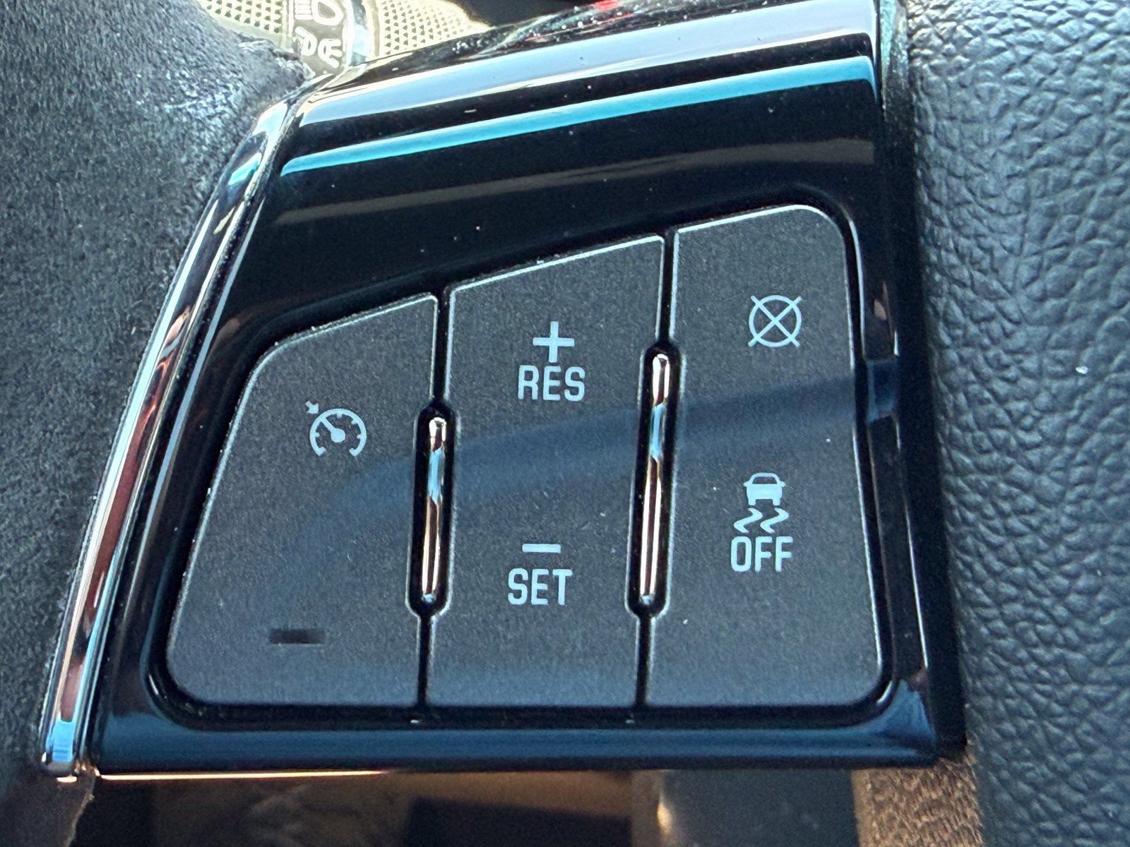 Used 2015 Cadillac CTS V RWD image 26