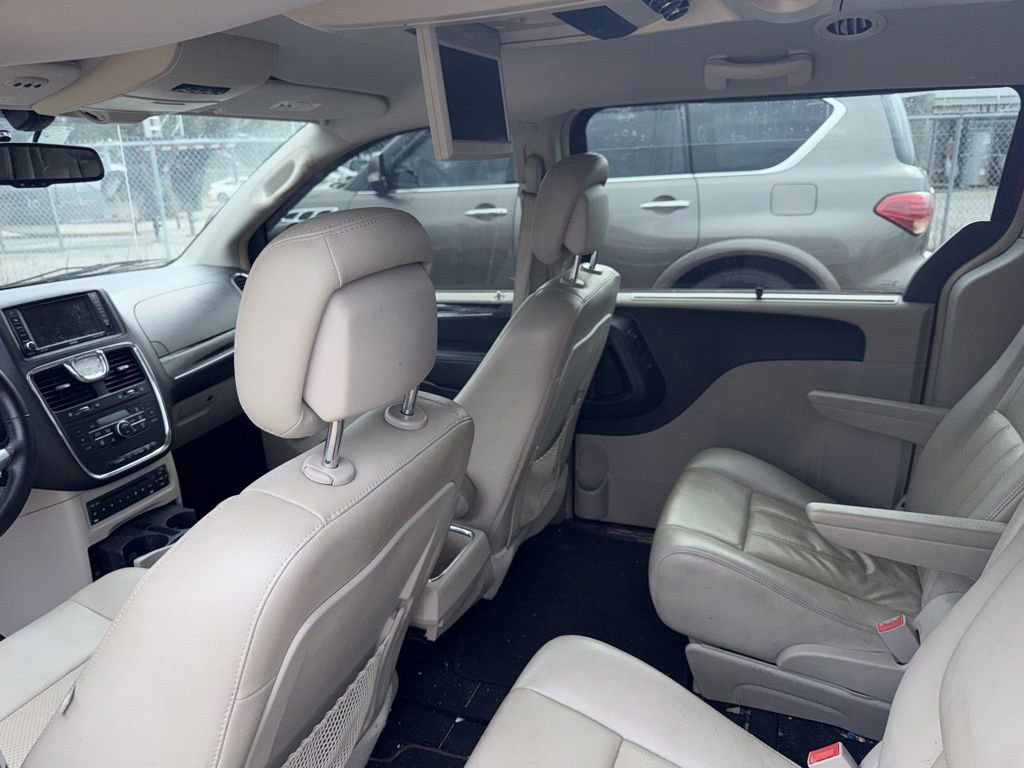 Used 2012 Chrysler Town & Country Touring-L w/ Entertainment Group #2 image 25