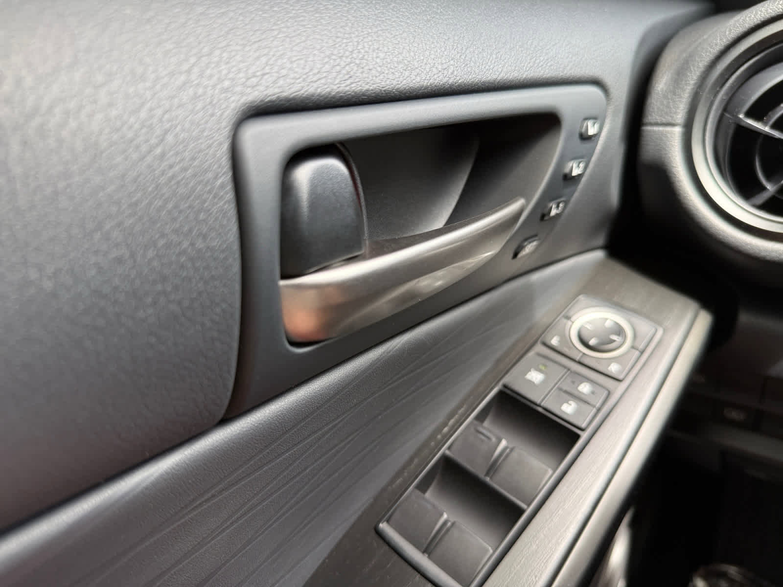 Used 2025 Lexus IS 300 w/ Premium Package image 26