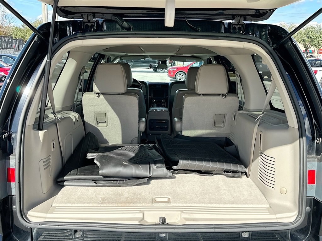 Used 2016 Lincoln Navigator Select image 28