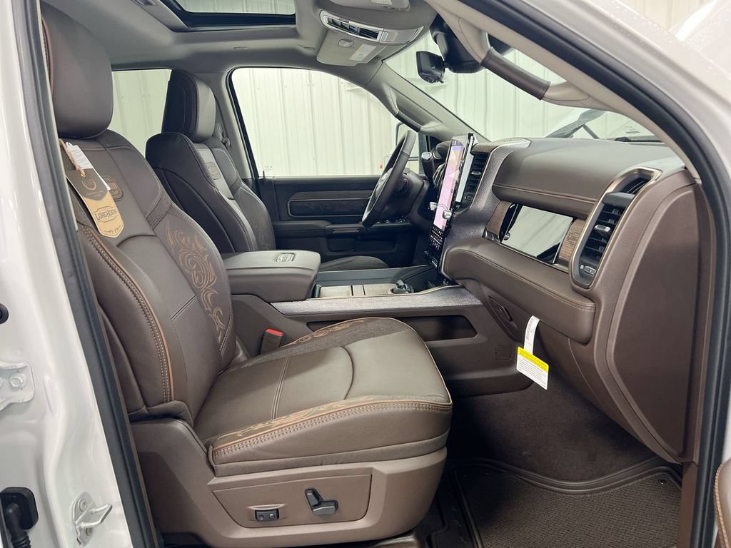 New 2026 RAM 2500 Limited AWD/4WD image 22