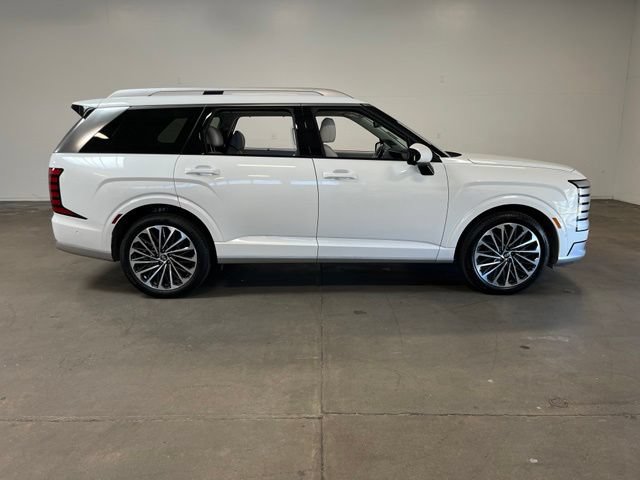 Used 2026 Hyundai Palisade Calligraphy AWD/4WD image 2