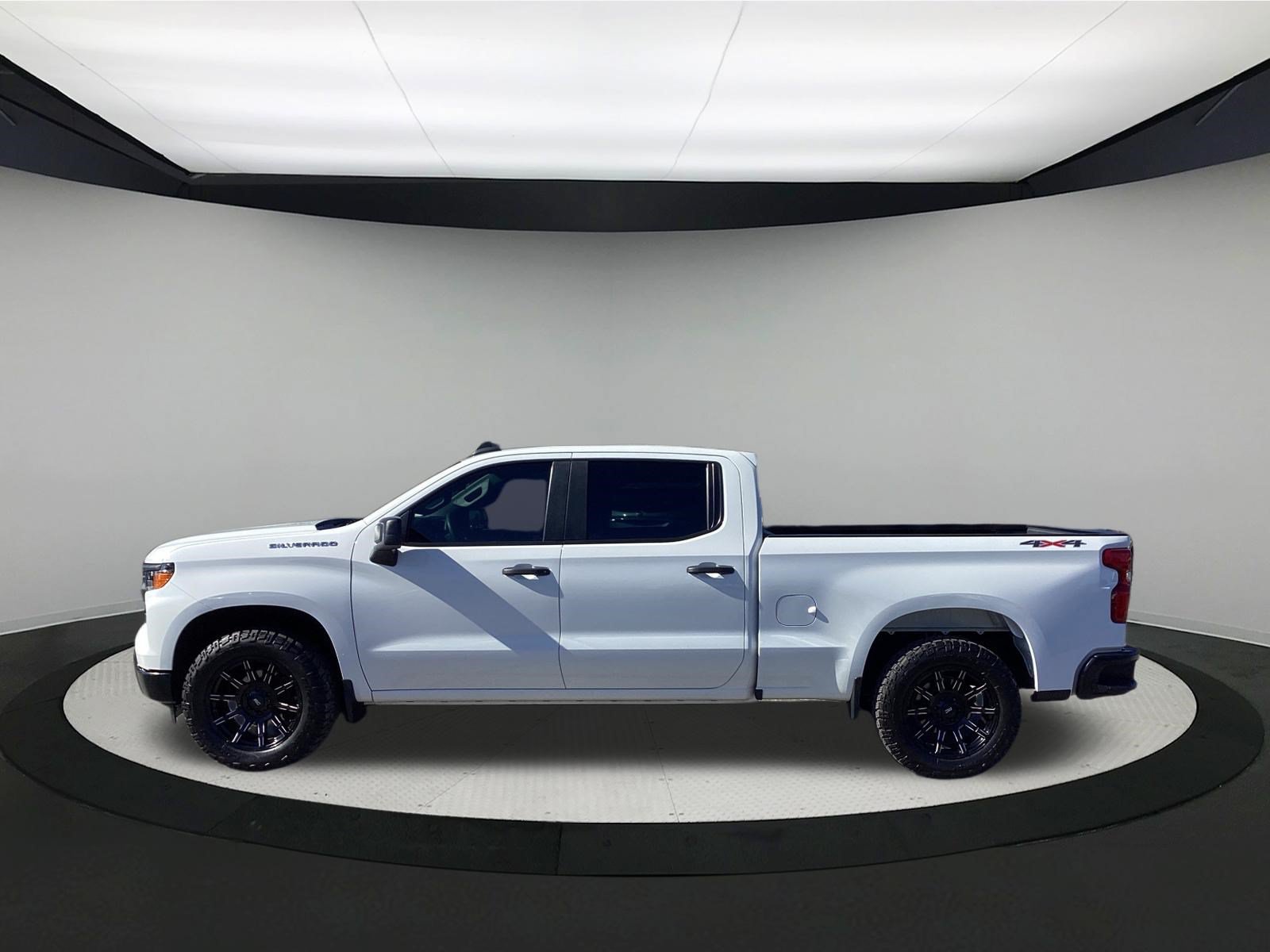 Used 2024 Chevrolet Silverado 1500 W/T AWD/4WD image 5