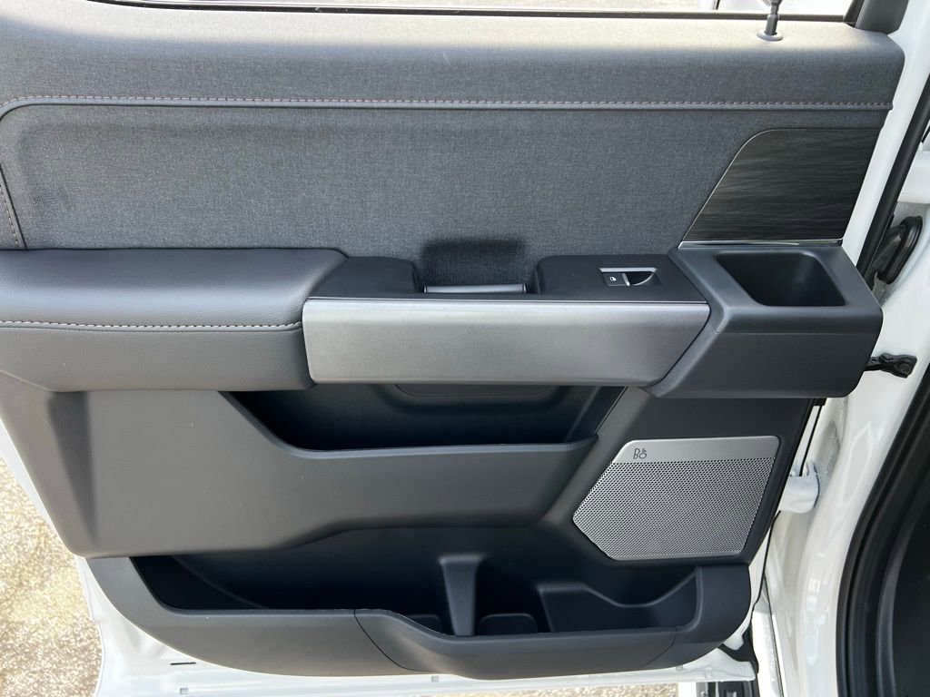 New 2025 Ford F150 Lariat w/ Equipment Group 502A High image 17