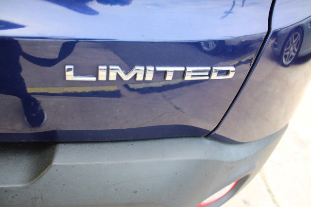 Used 2019 Jeep Renegade Limited w/ UConnect 8.4 Nav Group image 24