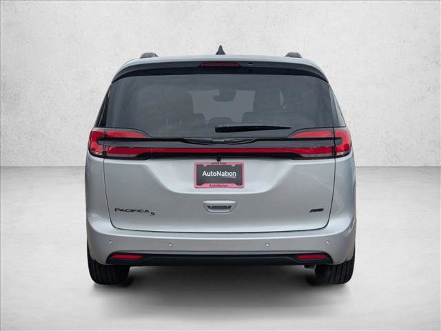 New 2026 Chrysler Pacifica Select image 8