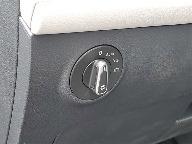 New 2026 Volkswagen Taos S image 17