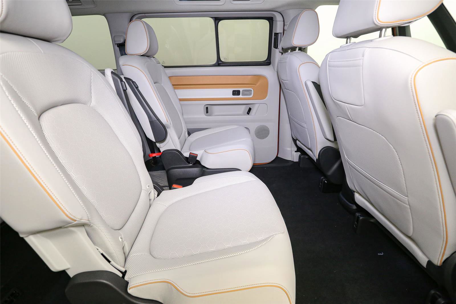 New 2025 Volkswagen ID. Buzz 1st Edition image 13