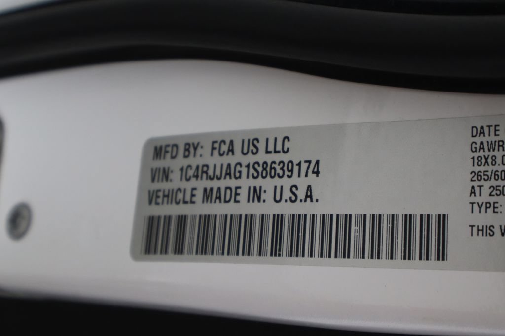 Used 2025 Jeep Grand Cherokee L Laredo w/ Luxury Tech Group I RWD image 43