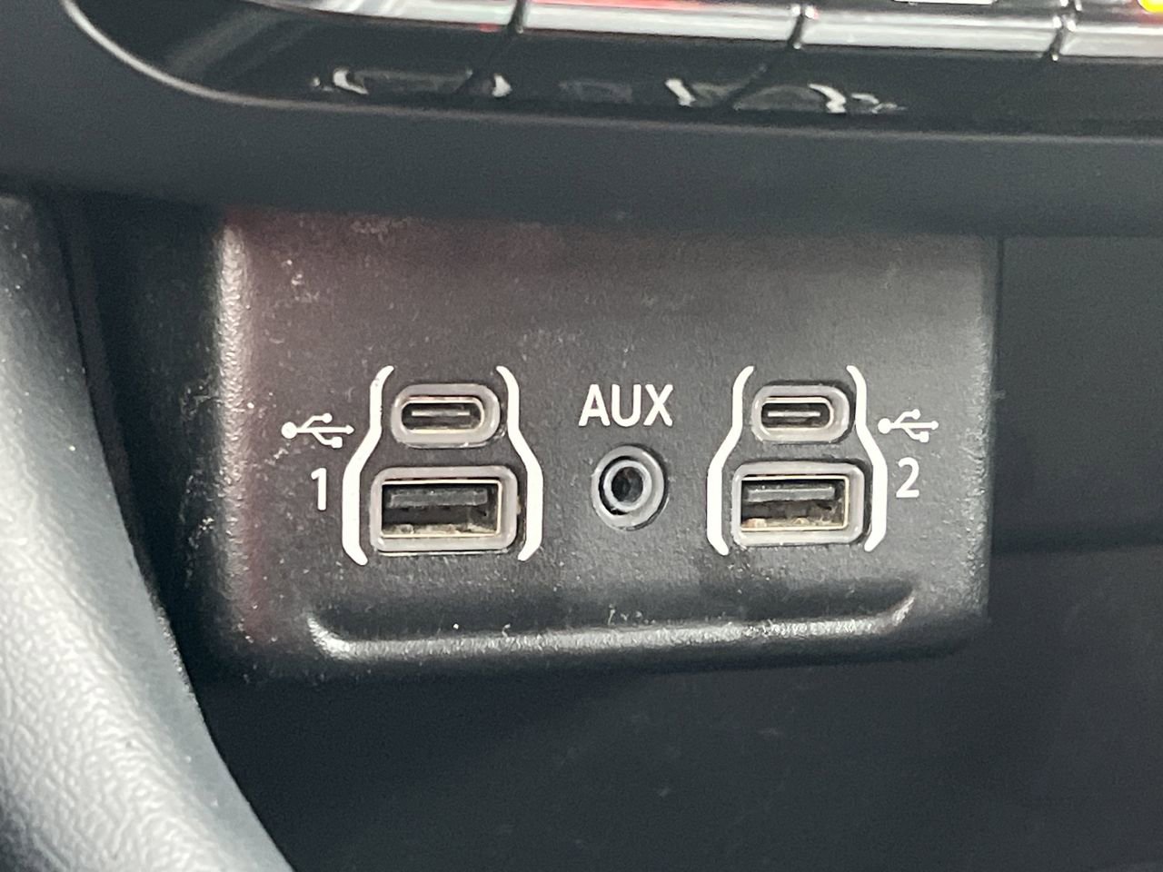 Used 2023 Dodge Durango GT image 6