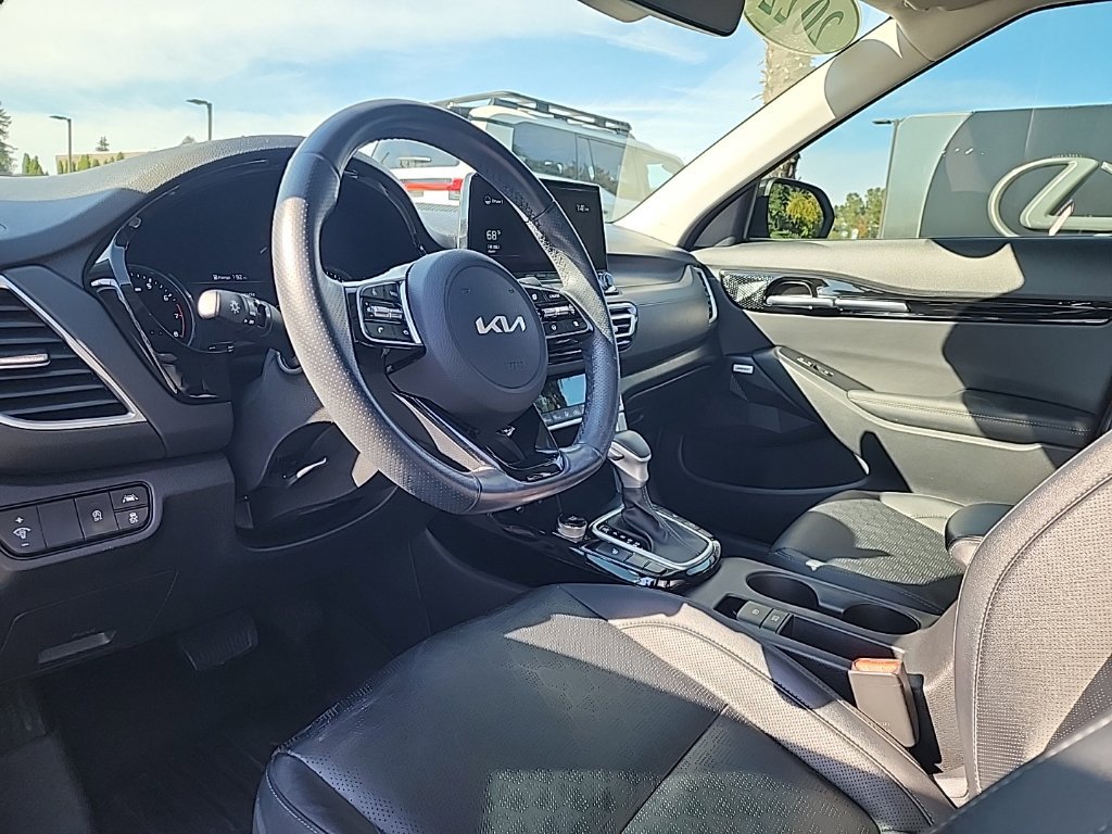 Used 2022 Kia Seltos SX AWD/4WD image 11