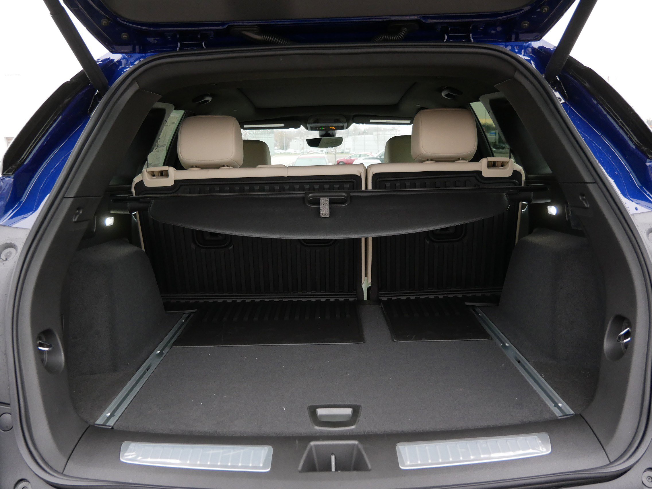 New 2026 Cadillac XT5 Sportv w/ LPO, Floor Liner Package image 16