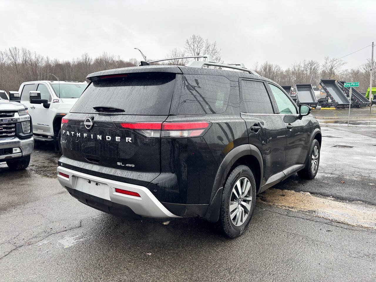Used 2025 Nissan Pathfinder SL w/ Cargo Package AWD/4WD image 6