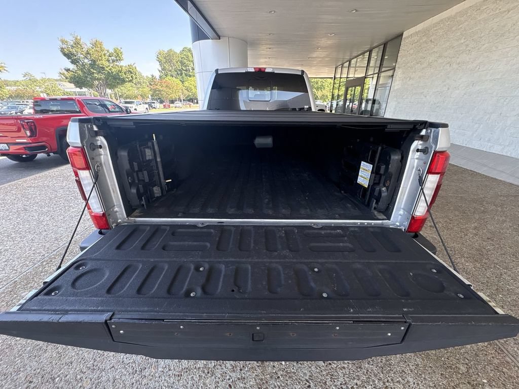 Used 2017 Ford F350 Platinum w/ Platinum Ultimate Package AWD/4WD image 27