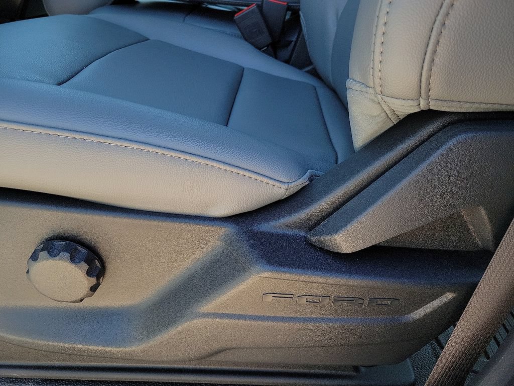 New 2026 Ford F250 XL w/ XL Off-Road Package AWD/4WD image 20