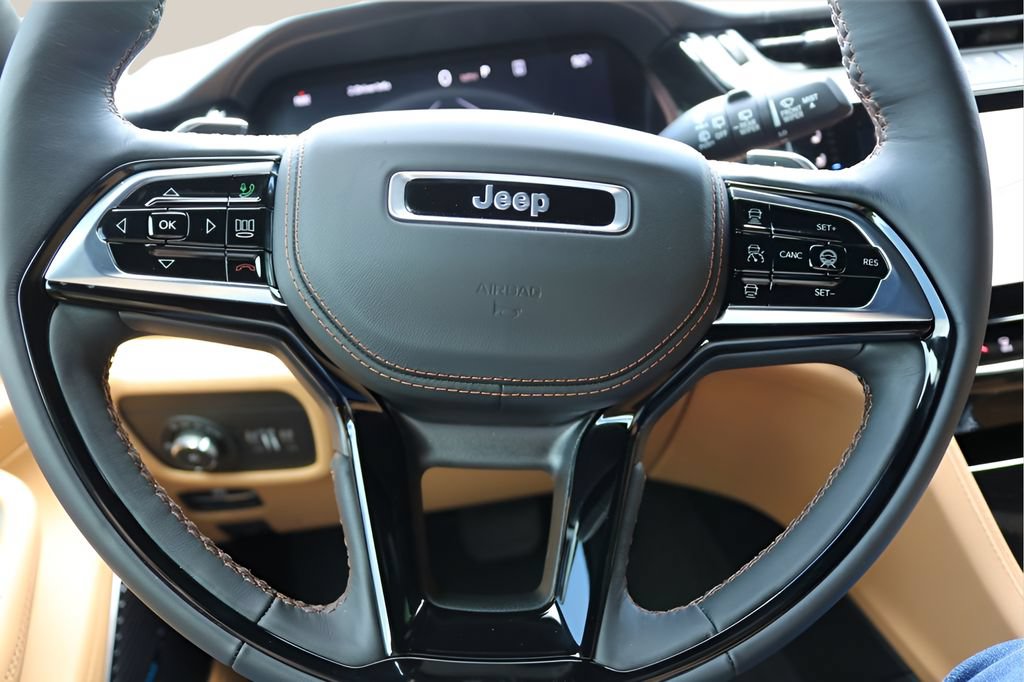 New 2026 Jeep Grand Cherokee Summit AWD/4WD image 22