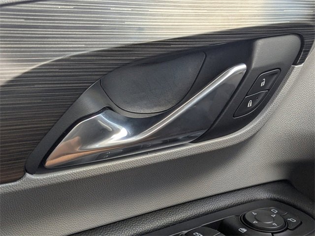 Used 2023 GMC Terrain SLE w/ Driver Convenience Package image 21