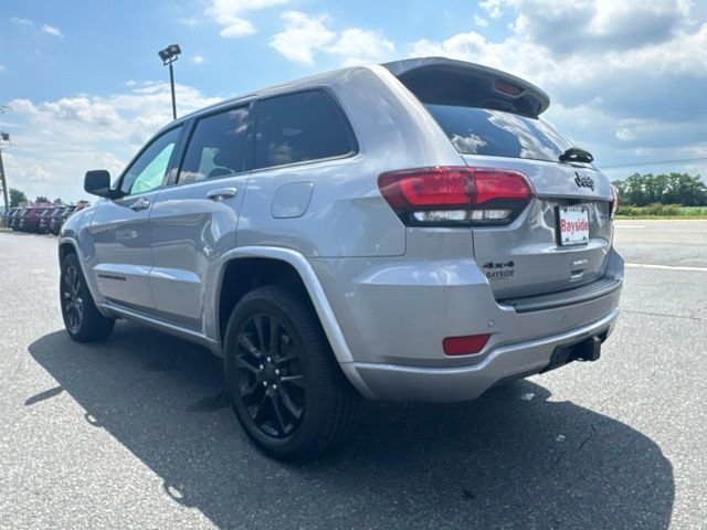 Used 2020 Jeep Grand Cherokee Altitude AWD/4WD image 20