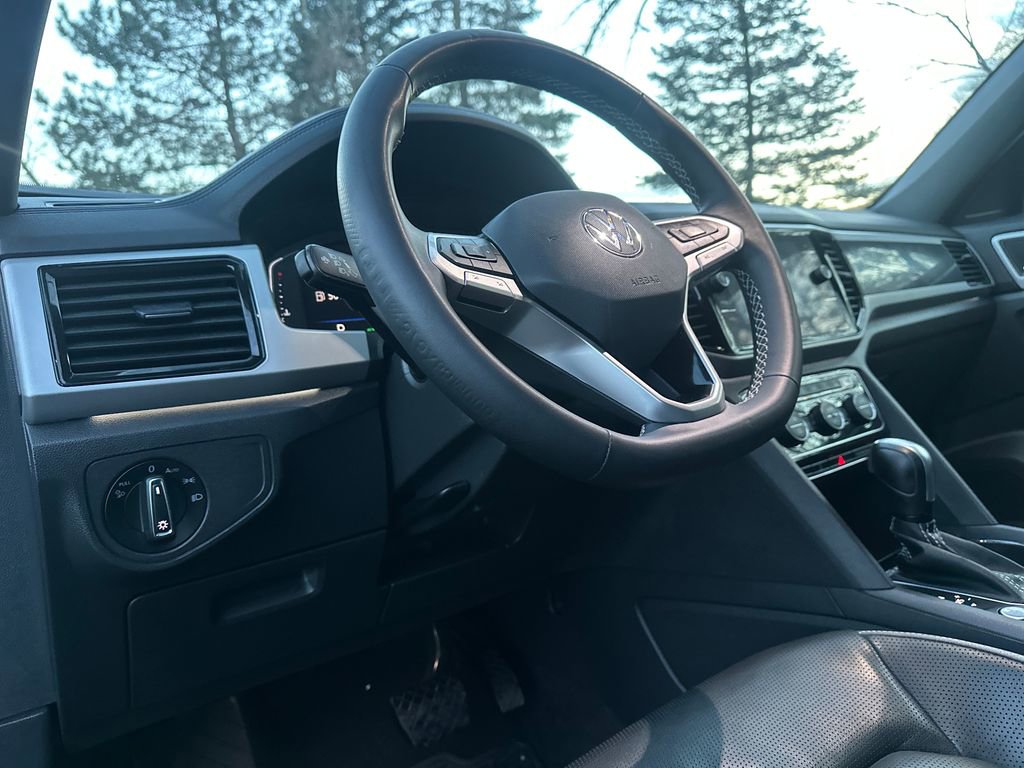 Used 2021 Volkswagen Atlas Cross Sport SEL Premium image 6