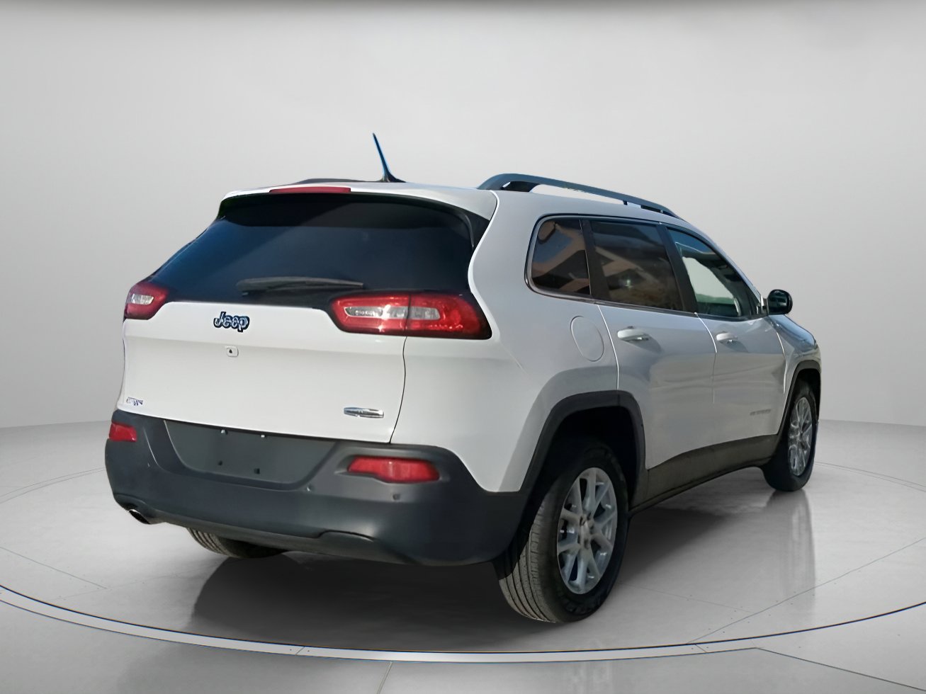 Used 2018 Jeep Cherokee Latitude w/ Safety Group FWD image 27