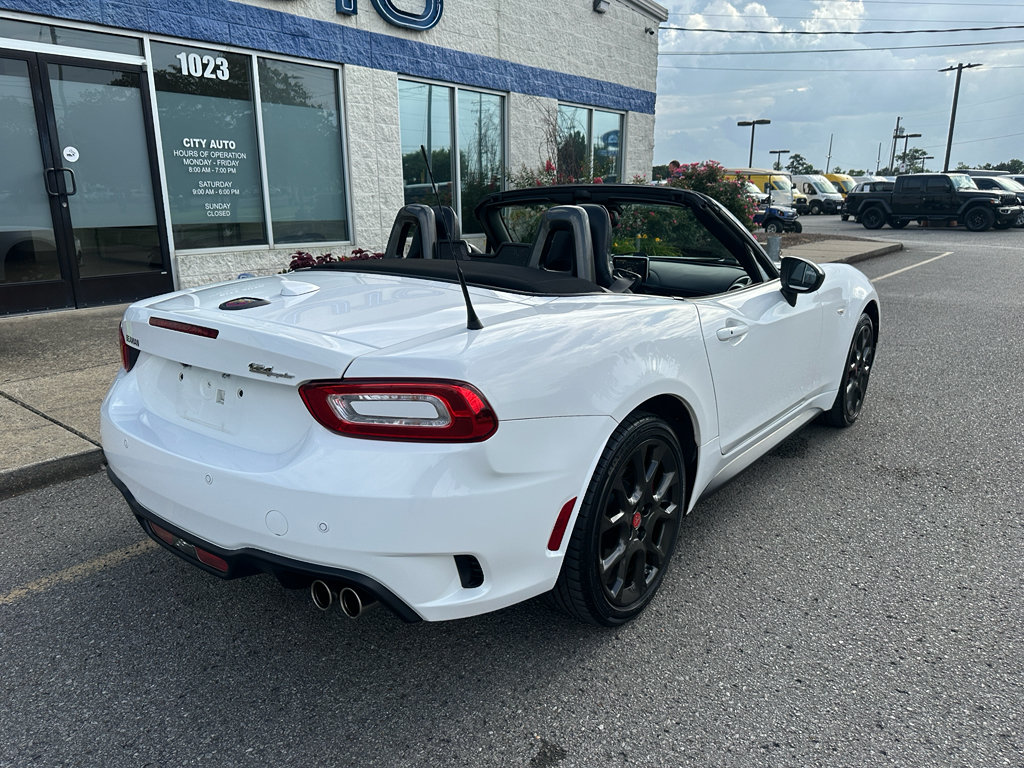 Used 2019 FIAT 124 Spider Abarth w/ Convenience Group RWD image 6