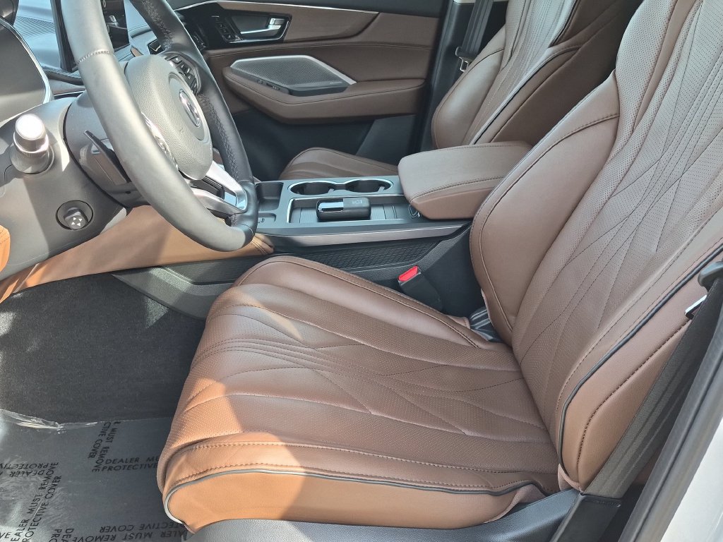 Certified 2026 Acura MDX w/ Advance Package AWD/4WD image 13