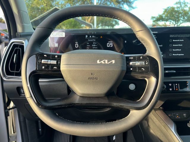 Used 2026 Kia Sorento LX FWD image 13