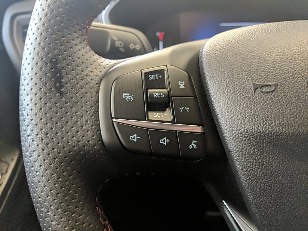 Certified 2023 Ford Escape ST-Line w/ Tech Pack #1 image 15