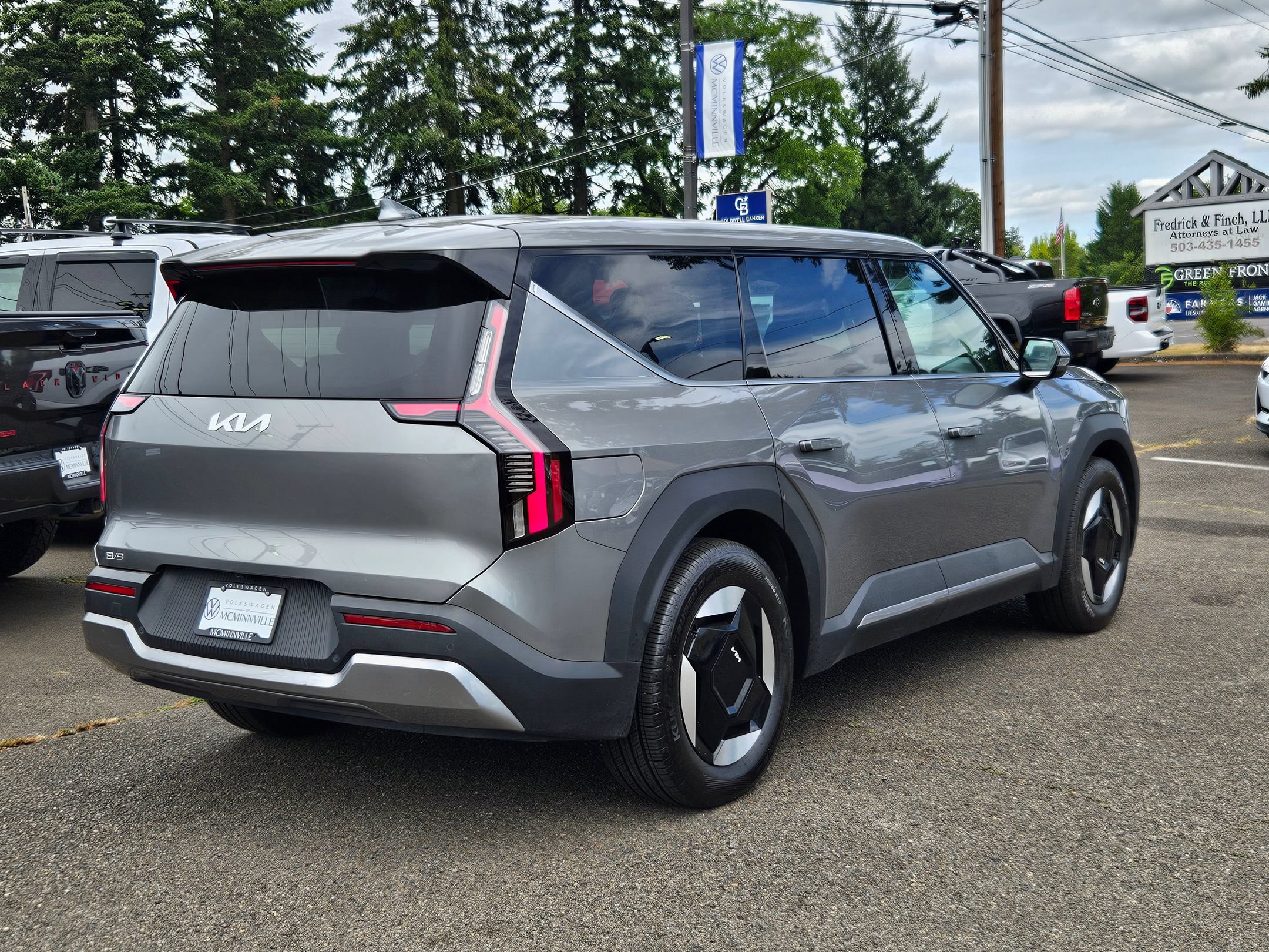 Used 2024 Kia EV9 Light Long Range RWD image 5