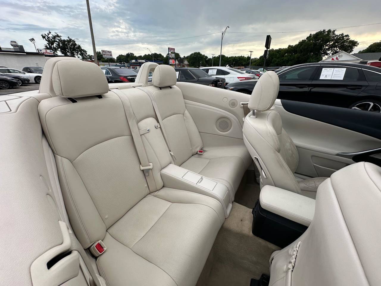 Used 2010 Lexus IS 250C RWD image 28