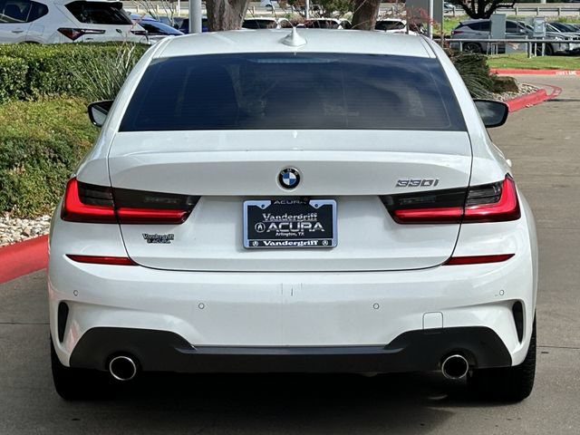 Used 2021 BMW 330i Sedan w/ M Sport Package RWD image 5