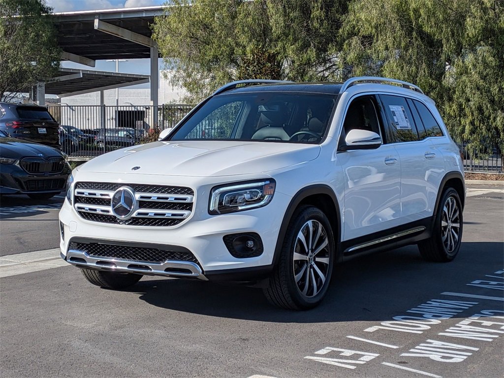 Used 2023 Mercedes-Benz GLB 250 image 2