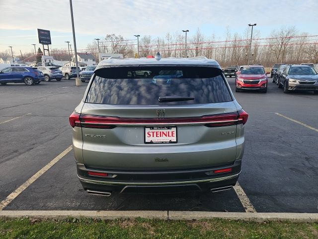 Used 2025 Buick Enclave Preferred FWD image 6
