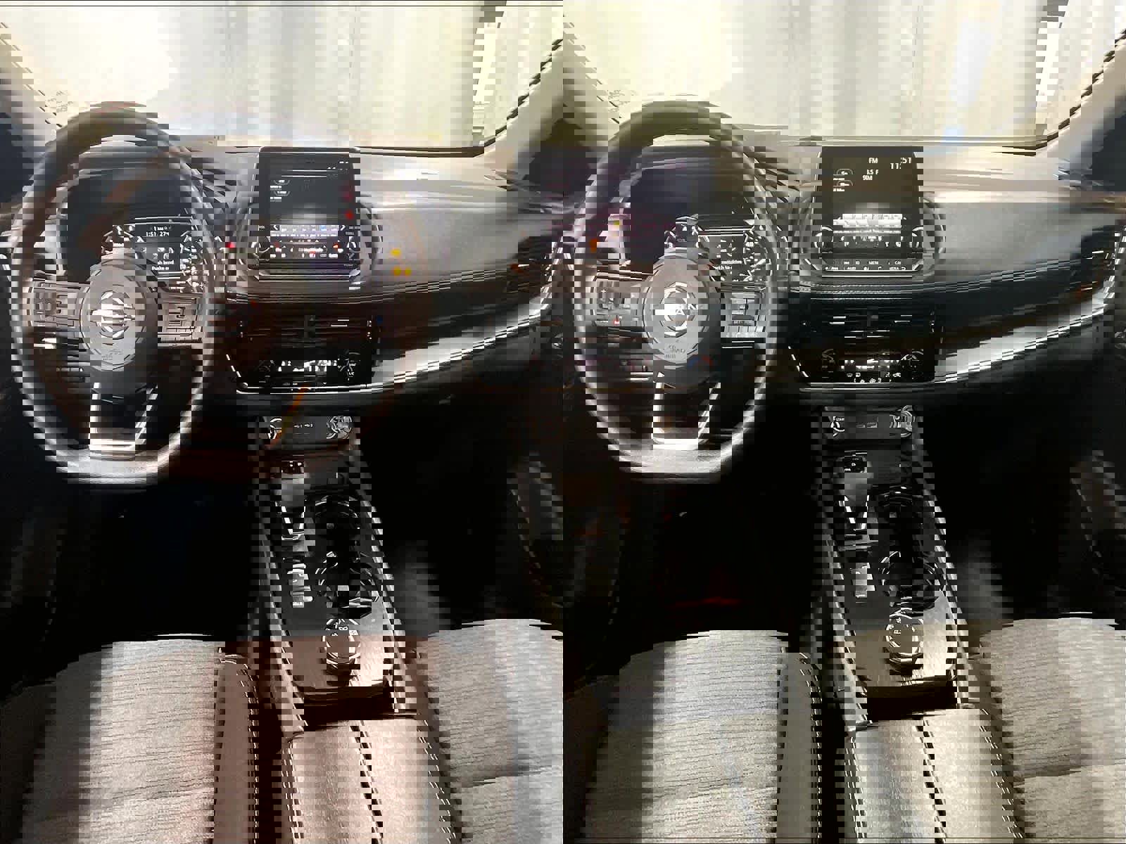 Used 2022 Nissan Rogue SV image 21