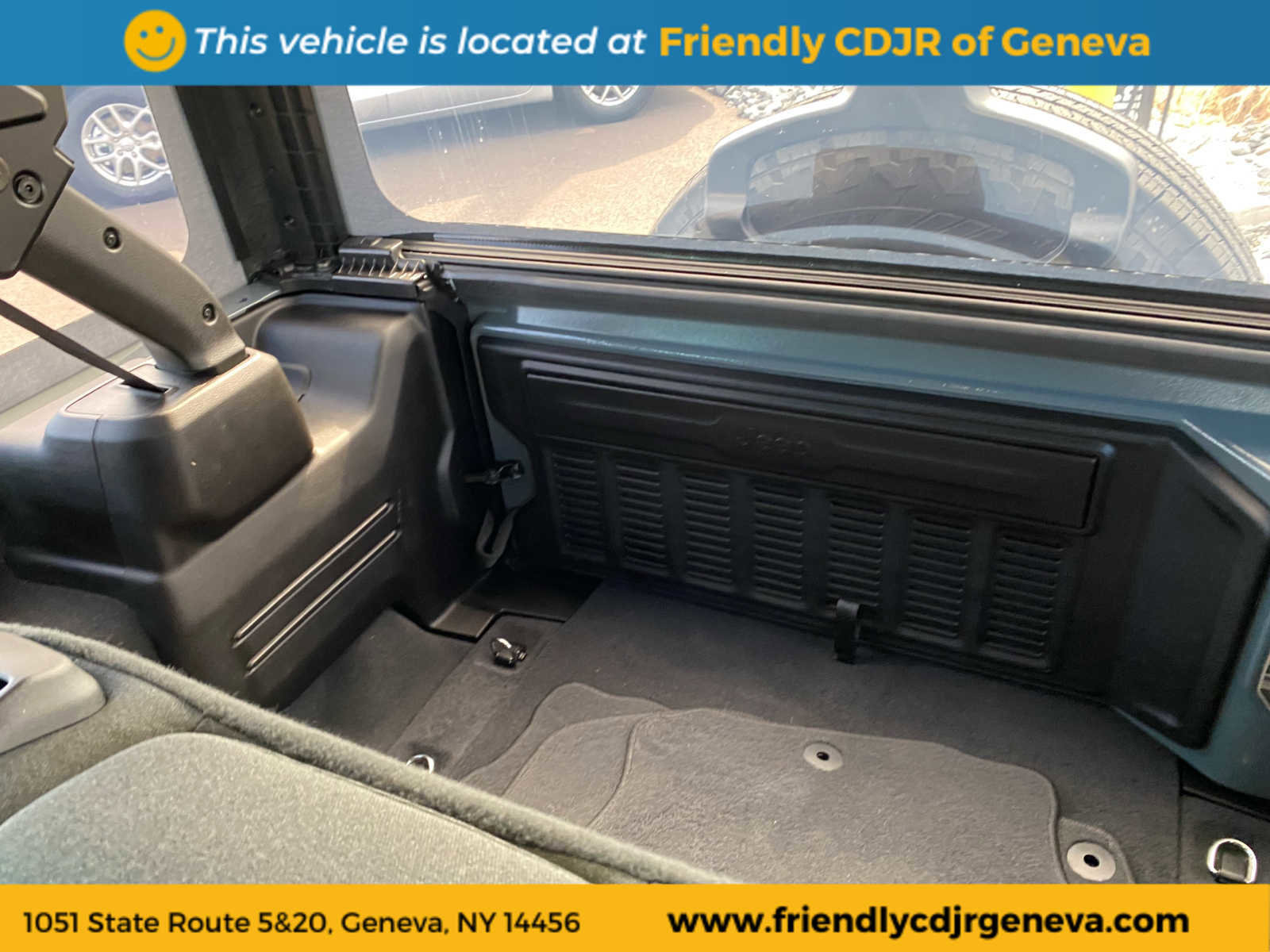 Used 2025 Jeep Wrangler Sport S image 22