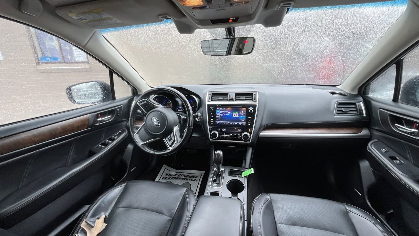 Used 2018 Subaru Outback 2.5i Limited image 17