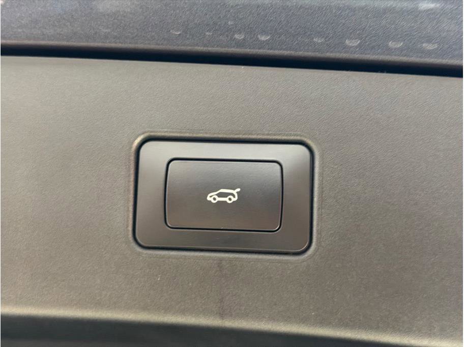 Used 2023 Fisker Ocean Extreme image 35