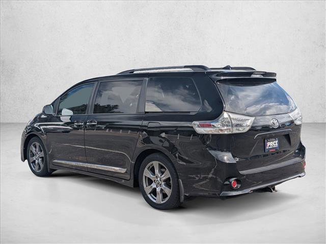 Used 2018 Toyota Sienna SE Premium image 7