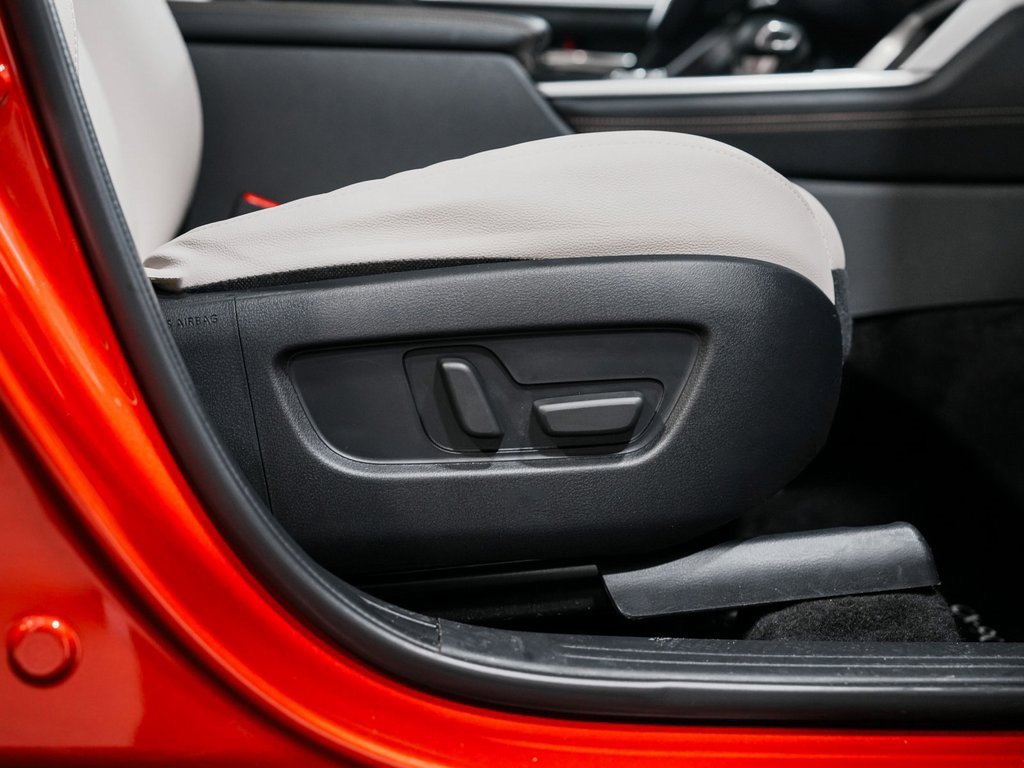 Used 2024 MAZDA CX-90 Plug-In Hybrid w/ Premium Pkg image 43