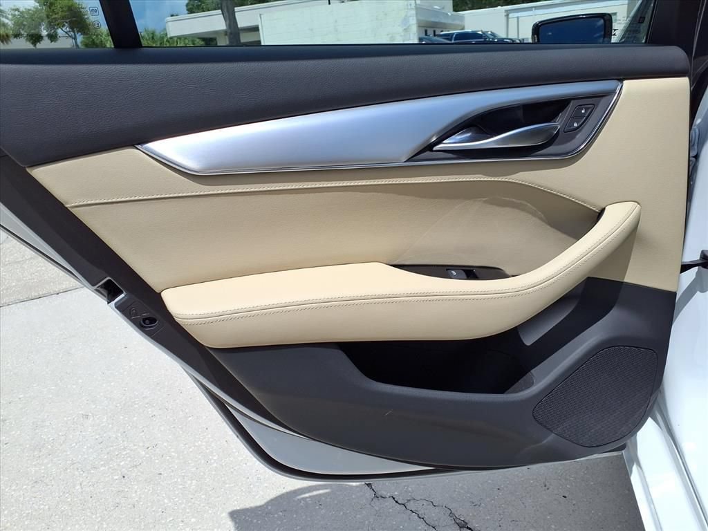 Used 2023 Cadillac CT5 Luxury RWD image 17
