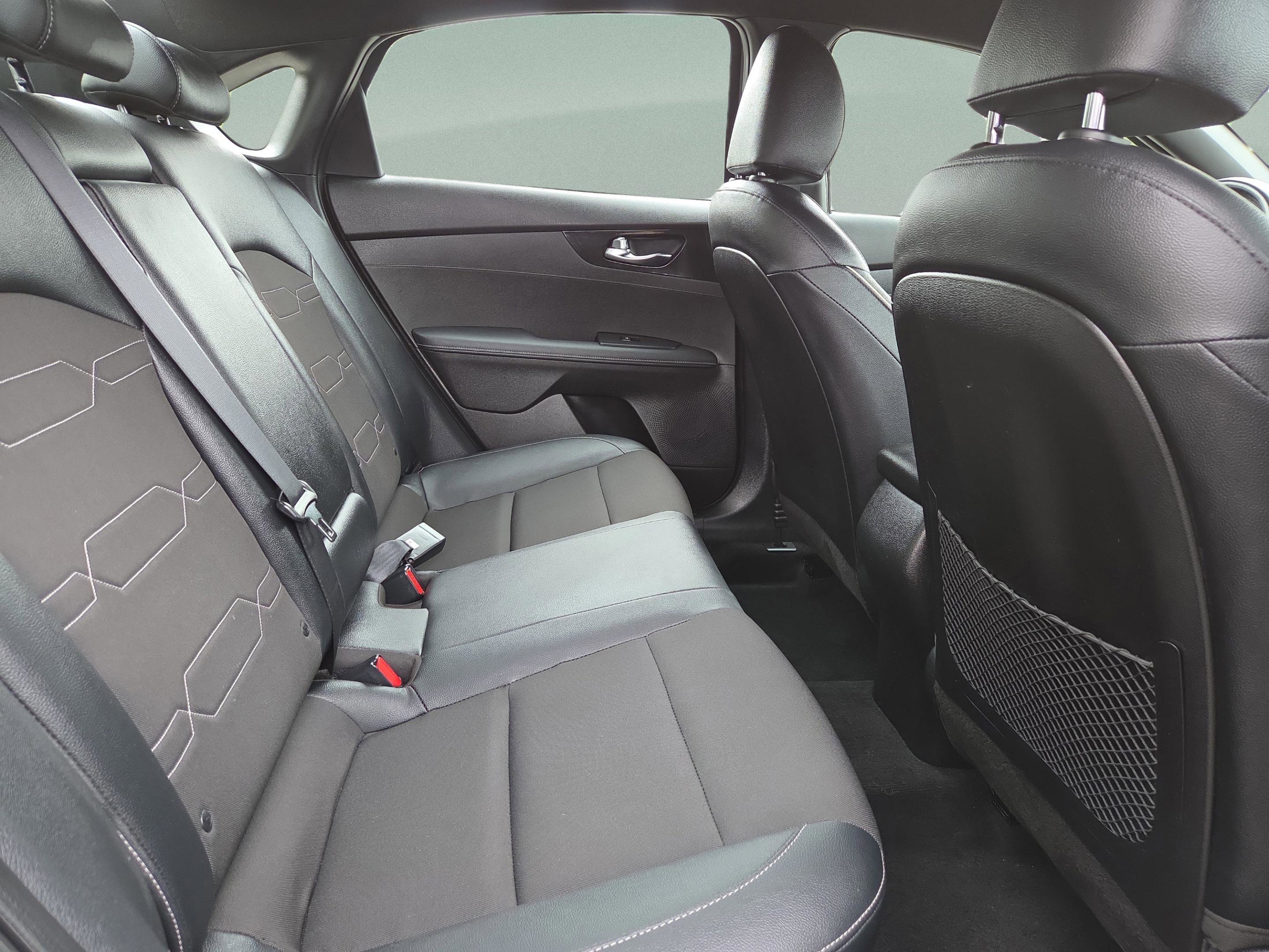 Used 2024 Kia Forte GT-Line image 33