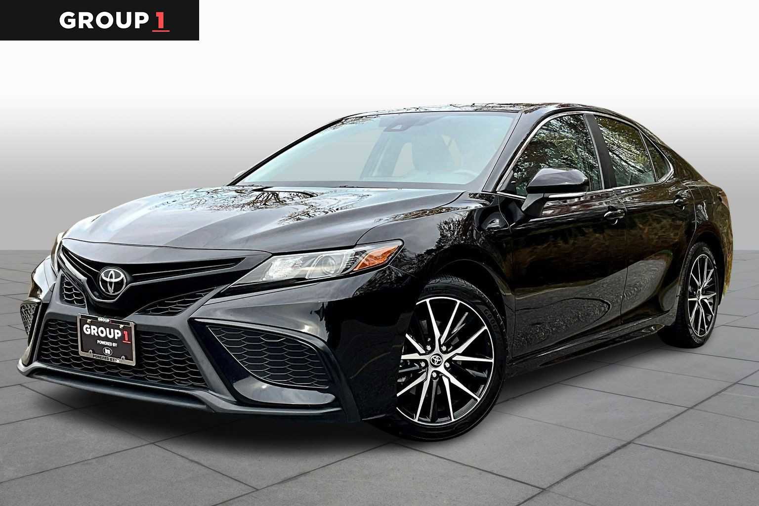 Used 2023 Toyota Camry SE