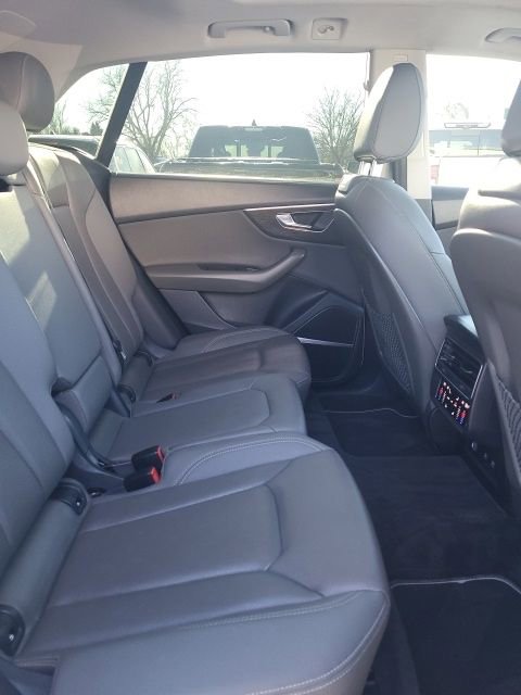 Used 2021 Audi Q8 Prestige image 17