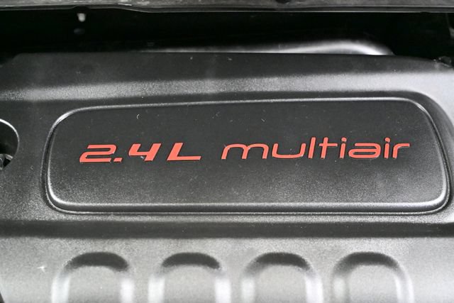 Used 2020 Jeep Renegade Altitude AWD/4WD image 18