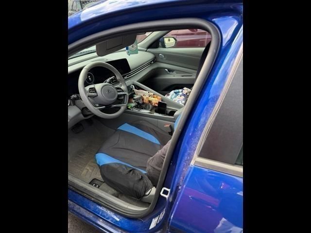 Used 2023 Hyundai Elantra SEL w/ Convenience Package FWD image 29