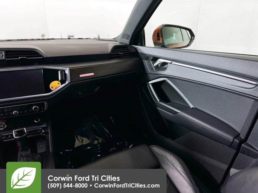 Used 2023 Audi Q3 2.0T Premium Plus w/ Premium Plus Package image 28