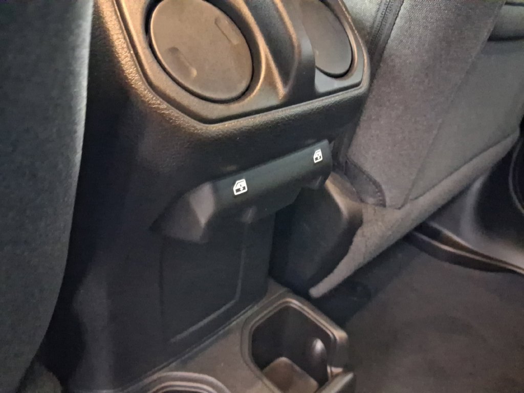 Used 2026 Jeep Wrangler Unlimited Sport AWD/4WD image 16