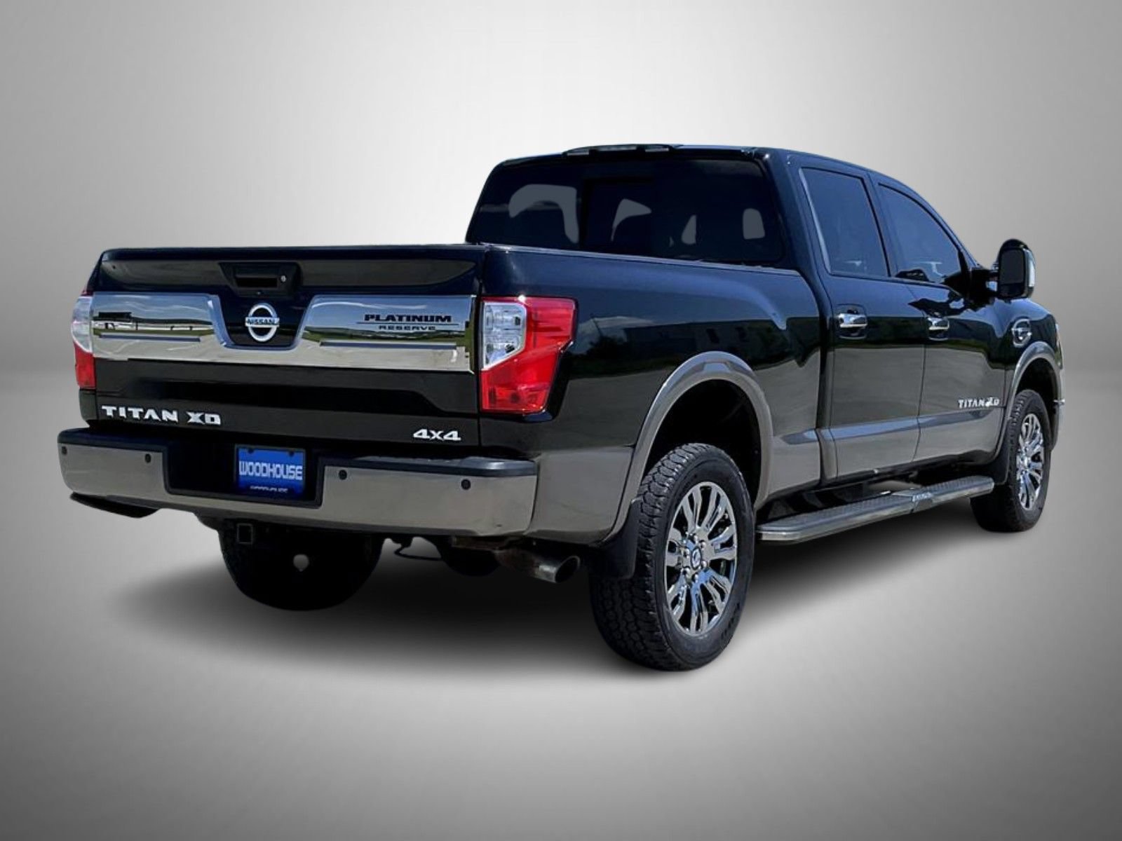 Used 2017 Nissan Titan Platinum Reserve AWD/4WD image 5
