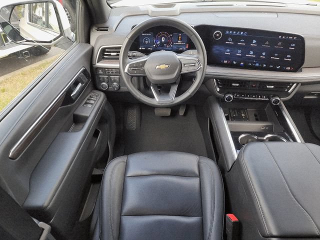 Used 2025 Chevrolet Suburban LT AWD/4WD image 22
