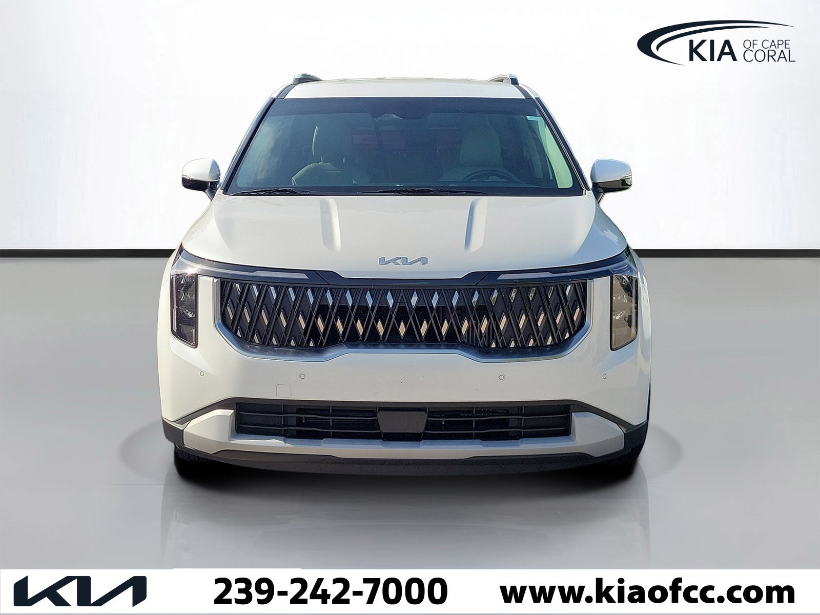 Certified 2025 Kia Carnival EX FWD image 2